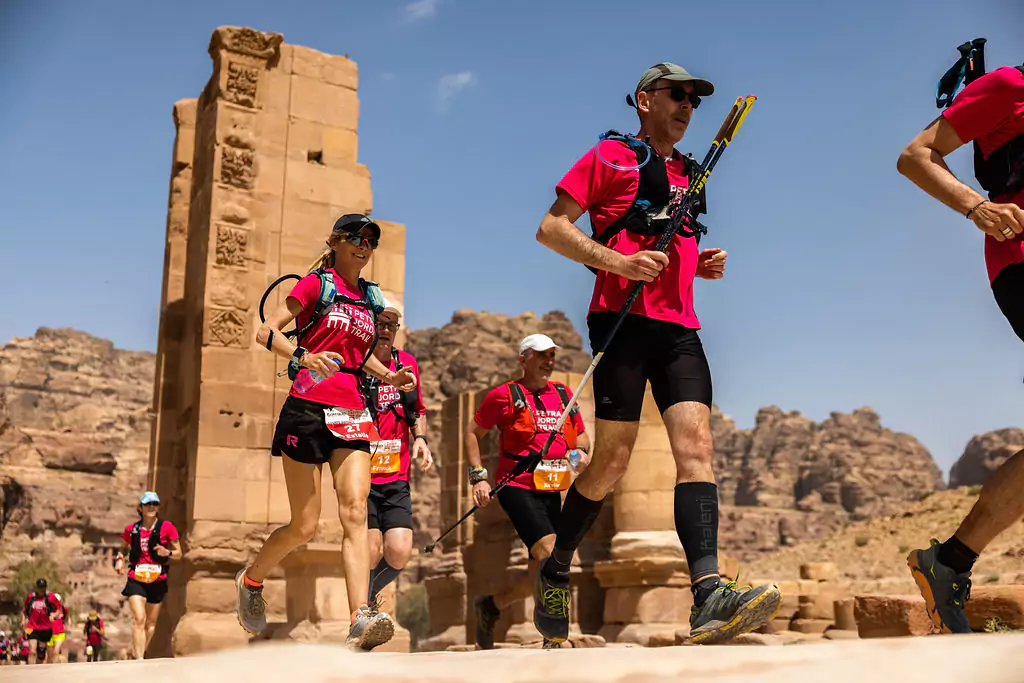 Circuits d'aventure en Jordanie, y compris des courses de marathon, des randonnées à vélo et des trekkings en Jordanie